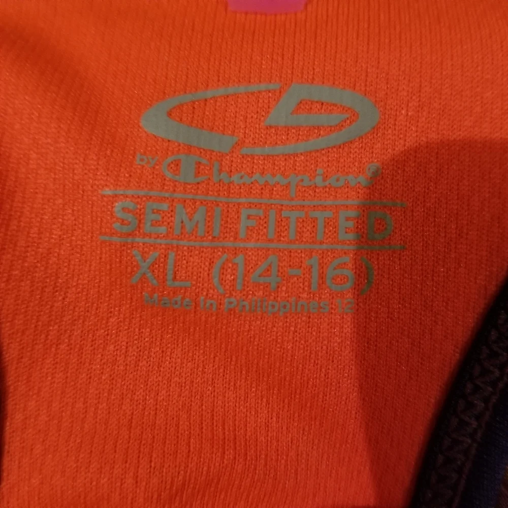 Champion Semi Fitted Tank Top XL - Picture 4 of 4